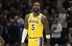 Les Lakers veulent réveiller le lion qui sommeille en Deandre Ayton