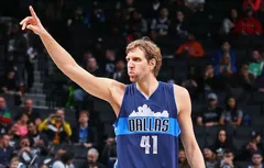 Une soirée record pour Dirk Nowitzki