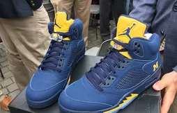 Même le Pape à droit à ses Air Jordan 5 !