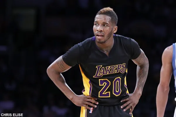 Les malheurs des Lakers continuent...