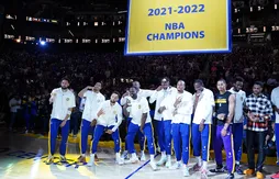 Pour les Warriors, une bague aux doigts et la tête dans les nuages