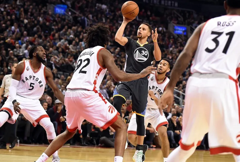 Le MVP de la nuit : Stephen Curry le merveilleux artificier (44 pts, 9/15 à 3-points)