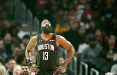 Grosse polémique autour d’un dunk refusé à James Harden