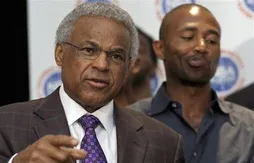 Le conflit se transforme en western !