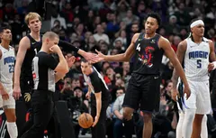 Renversants, les Raptors enfoncent le Magic