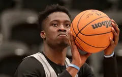 Alex Antetokounmpo signé… puis coupé par les Bucks
