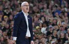 Les Lakers foncent sur Dan Hurley, coach de Connecticut en NCAA !