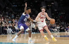 Les Bulls stoppent leur série de défaites en renversant Charlotte