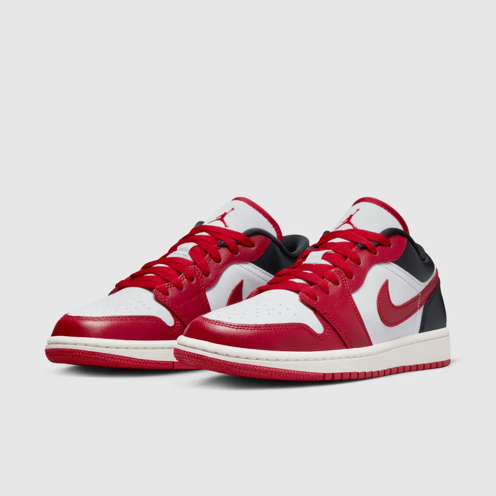 Air Jordan 1