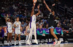Nneka Ogwumike entre dans l’histoire, mais le Sky fait tomber les Sparks