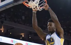 Avec son dunk dans le “garbage time”, Jordan Bell déclenche la polémique