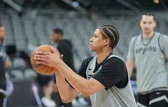 Carter Bryant rouillé pour son premier match depuis les Finals NBA