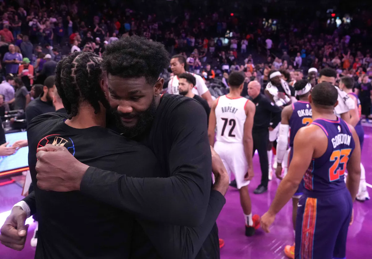 Deandre Ayton et les Suns