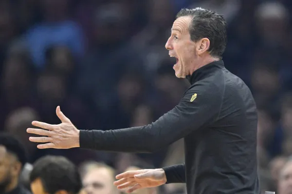 Pour l’instant, Kenny Atkinson n’est pas sur un siège éjectable
