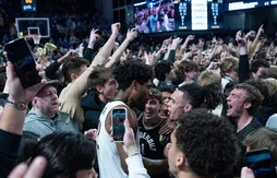 Une grosse amende pour la fac de Vanderbilt après un nouvel envahissement du terrain