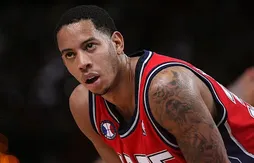 Devin Harris inscrit le panier de l’année pour terrasser les Sixers au buzzer