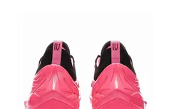 La Li-Ning Jimmy Butler 4 teste le marché