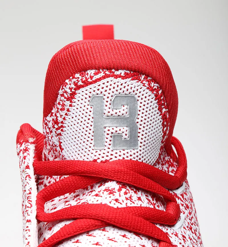James-Harden-adidas-Crazylilght-Boost-2_5-33