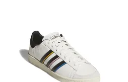 Une adidas Jabbar Lo dédiée au Paris Basket