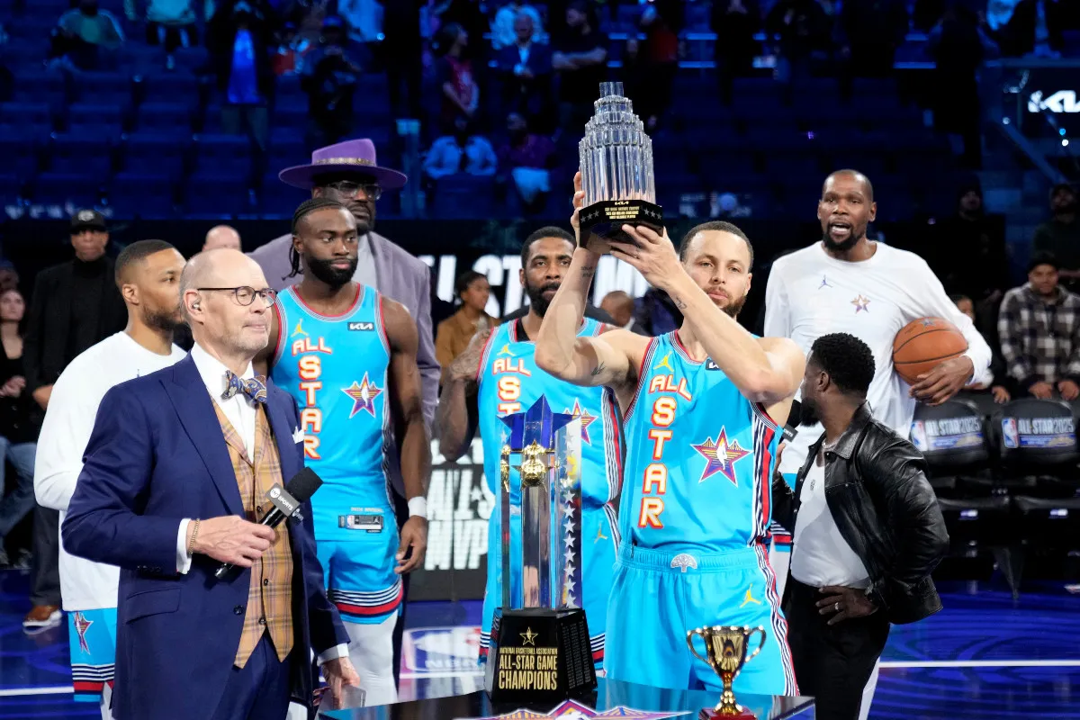 Stephen Curry et les "OGs" l'emportent au All-Star Game 2025