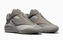 Un coloris « Iron Grey » pour la SHAI 001