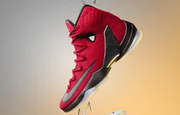 LeBron James part à la conquête du titre avec les nouvelles LeBron 13 Elite