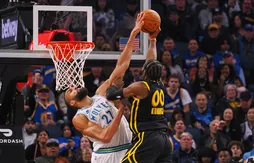 Rudy Gobert et les Wolves pilonnent les Warriors dans la raquette