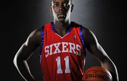 Les brèves de la matinée : Leon Powe aux Cavs… Fabricio Oberto aux Wizards… statu-quo aux Knicks… les nouvelles couleurs des Sixers…