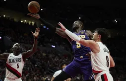 Deandre Ayton pose enfin des écrans… et des problèmes aux adversaires