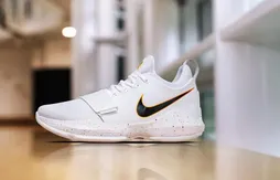 Nike : la PG1 joue la simplicité à domicile