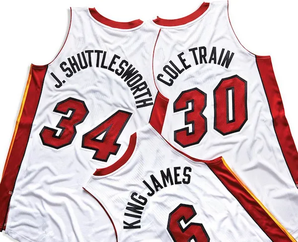 Maillots avec surnoms