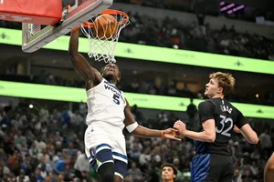 Les Wolves assurent à Dallas pour le retour d’Anthony Edwards