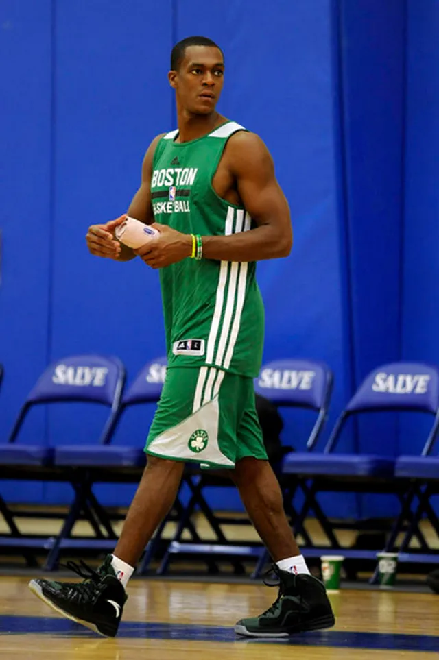 rajon-rondo-anta-black-training-camp-1