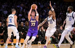 Le duo Doncic-Reaves (73 points !) gâche le retour d’Anthony Davis