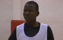 Les highlights du fils de Manute Bol : 2m09 à 14 ans
