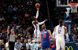 Le pick-and-roll entre Dennis Schröder et Steven Adams fonctionne déjà bien