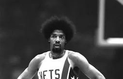 En hommage à Julius Erving, LeBron James va jouer avec un short court