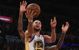 À la peine tout le match, Stephen Curry crucifie les Lakers en prolongation !