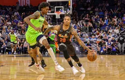 Dans un match complètement fou, le Magic met fin à la belle série des Wolves