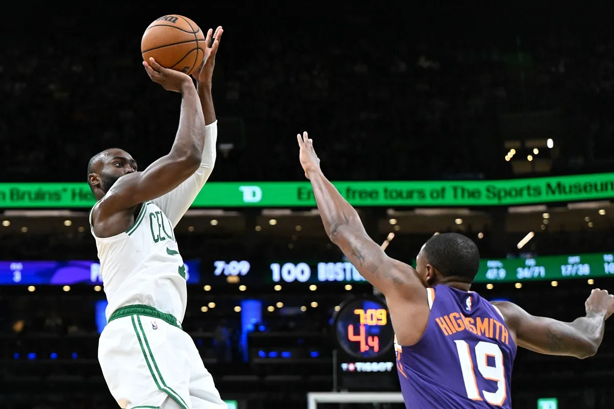 Jaylen Brown (Celtics) contre les Suns