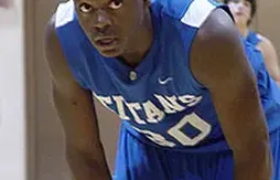 Kentucky et North Carolina draguent Julius Randle à coups de bagues…