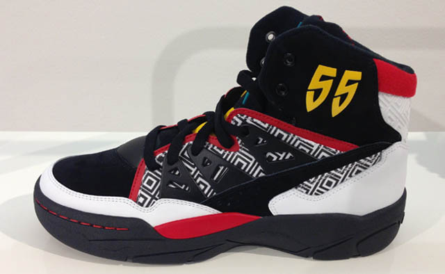 Chaussures Adidas fait revenir Dikembe Mutombo Basket USA