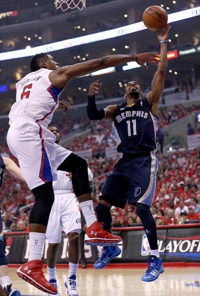 DeAndre Jordan Spine Predator
