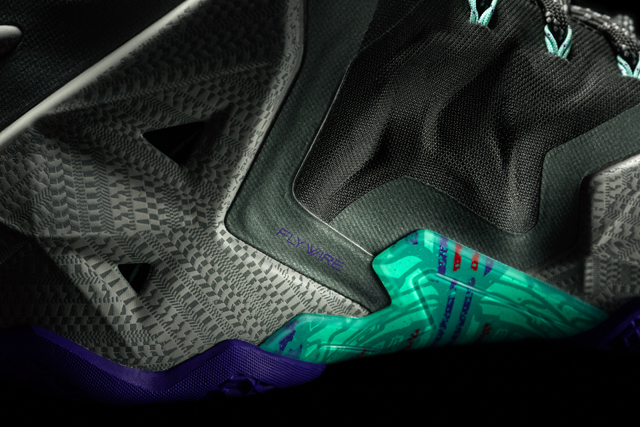 Nike LeBron 11