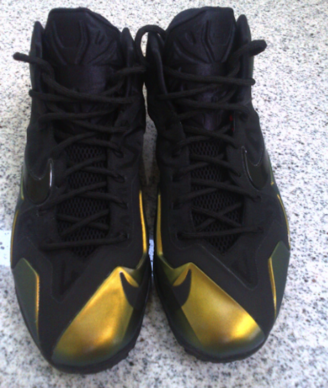 Nike LeBron 11