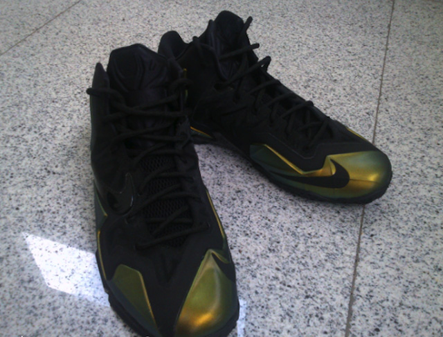Nike LeBron 11