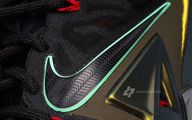 Nike LeBron XI