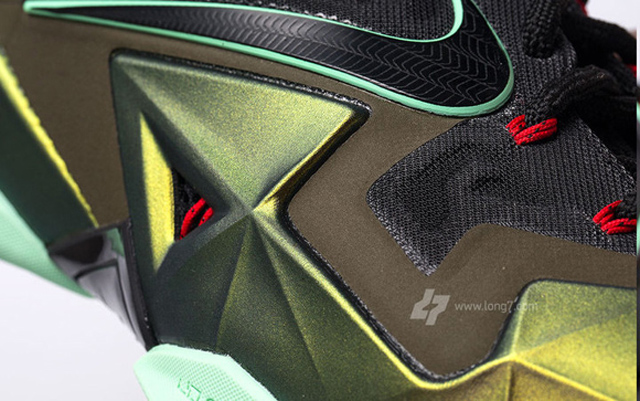 Nike LeBron XI