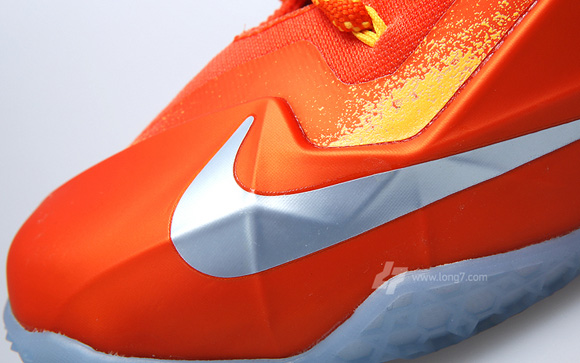 Nike-LeBron-XI-Forging-Iron-13