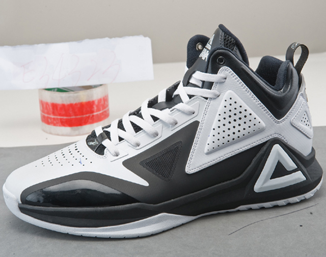 peak-tp1-tony-parker-7